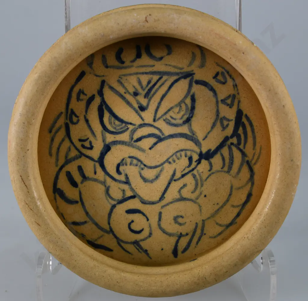TIMARU POTTERIES MAORI MOTIF DISH Image 1++