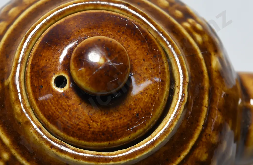 LUKE ADAMS TEAPOT Image 1++