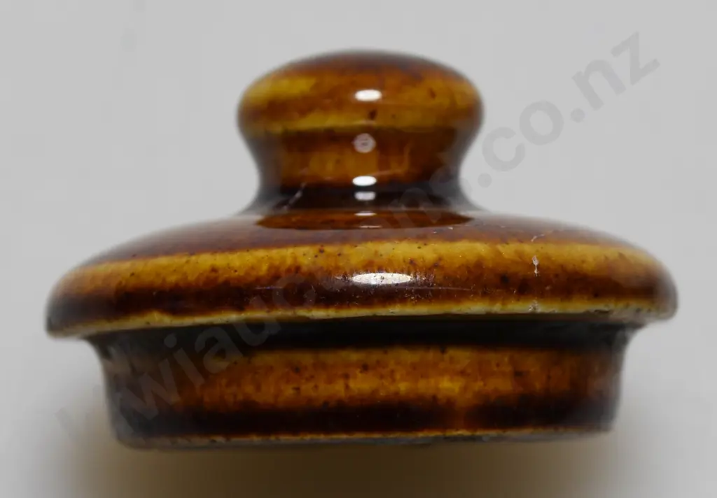 LUKE ADAMS TEAPOT Image 1++