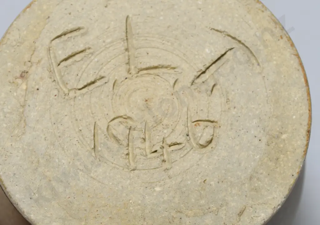 NZ COLONIAL POTTERY ITEMS X 5 Image 1++