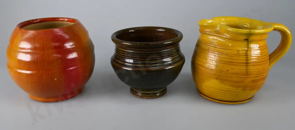 NZ COLONIAL POTTERY ITEMS X 3 Image 1++