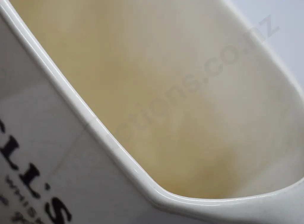 ARTHUR BELL & SONS LTD WHISKY JUG Image 1++