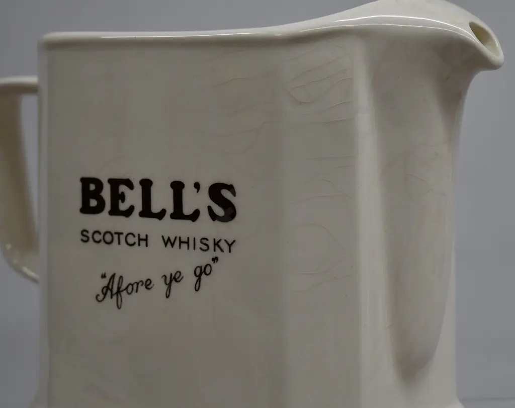 ARTHUR BELL & SONS LTD WHISKY JUG Image 1++