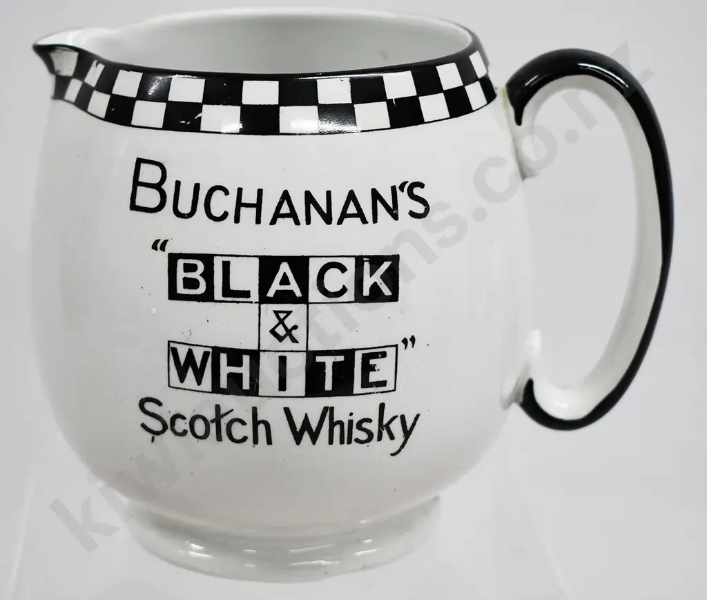 BLACK & WHITE SCOTCH WHISKY WATER JUG Image 1++