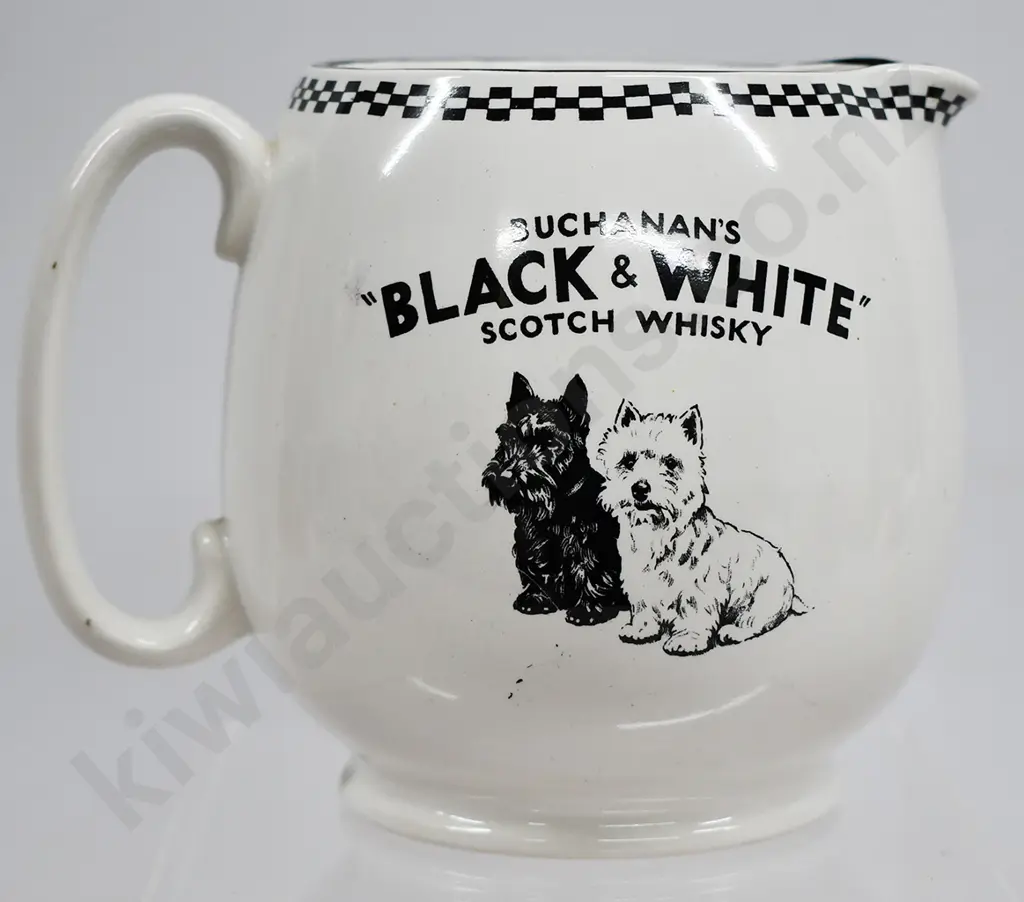 BLACK & WHITE SCOTCH WHISKY WATER JUG Image 1++