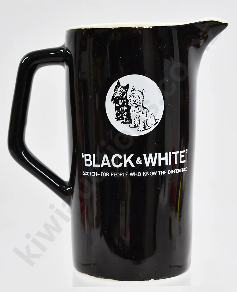 BLACK & WHITE SCOTCH WHISKY JUG Image 1++