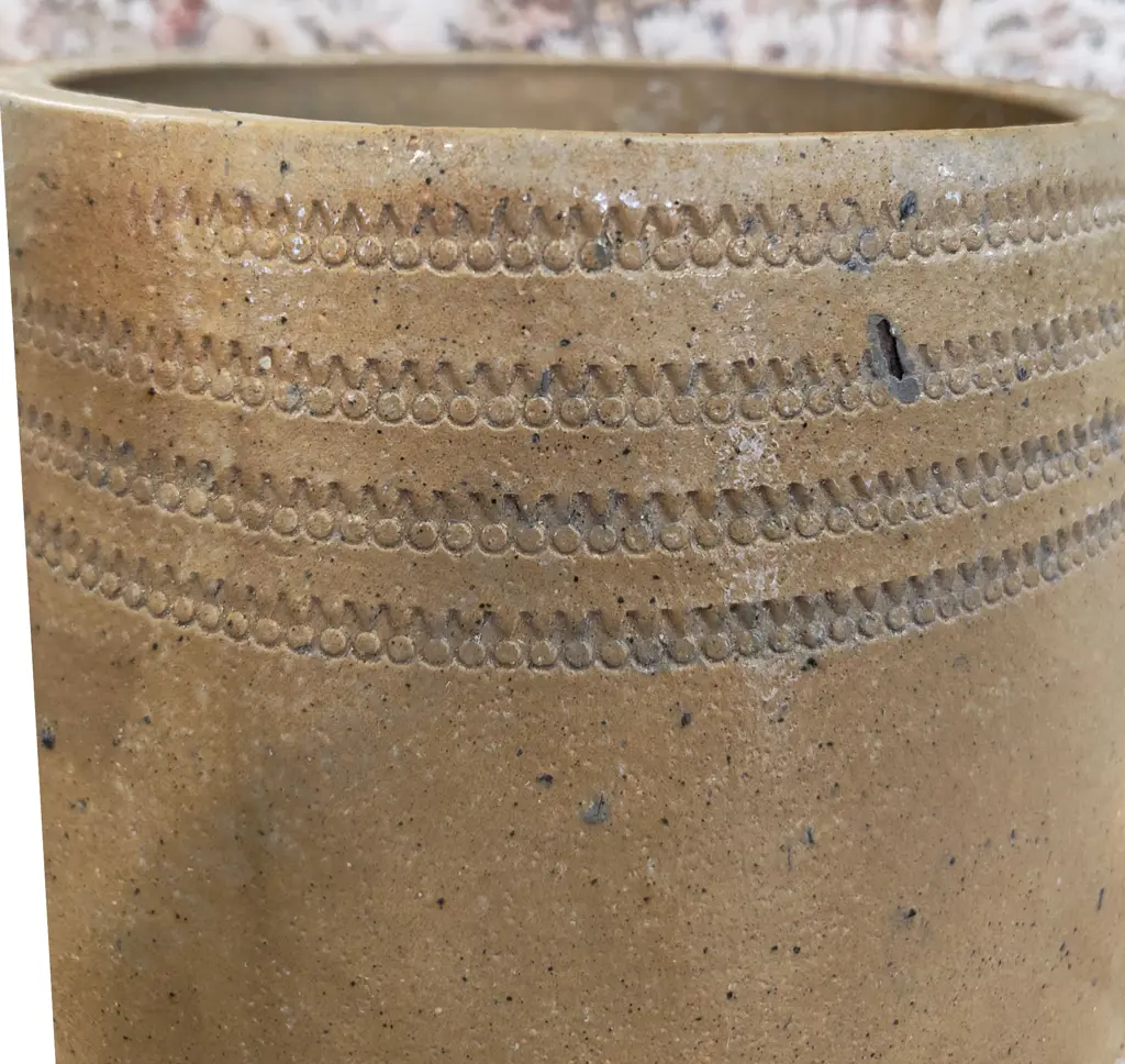 HOMEBUSH POTTERY RHUBARB FORCER Image 1++