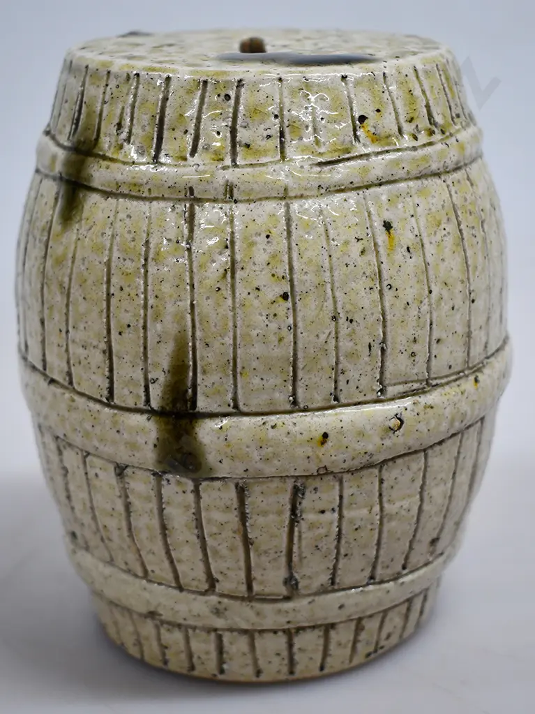 COLONIAL POTTERY BARREL MONEY BANK, KAI ORA 1929 Image 1++