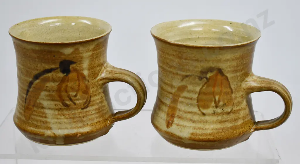 KEITH SMITH STUDIO POTTERY CUPS Image 1++