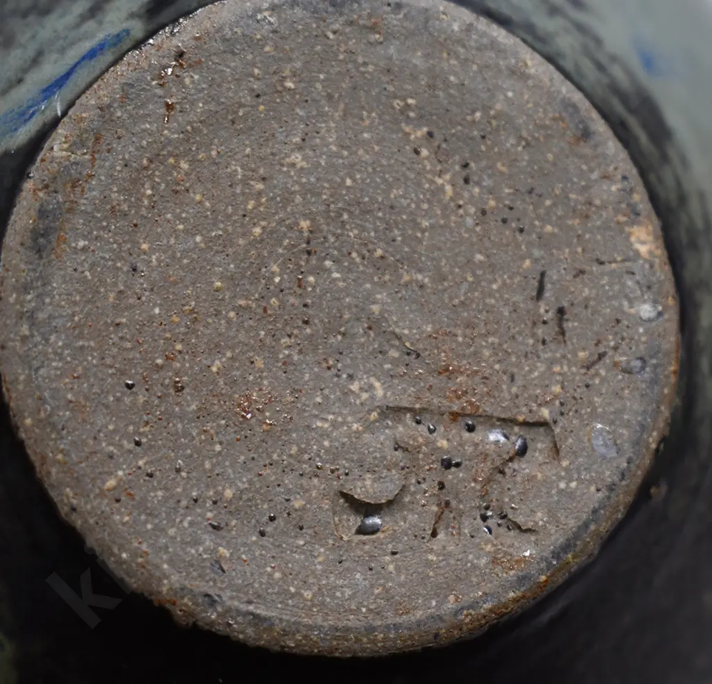 JOHN CRAWFORD POTTERY VASE Image 1++