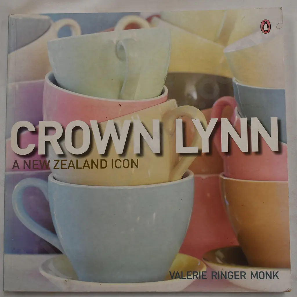 CROWN LYNN A NEW ZEALAND ICON, VALERIE RINGER MONK Image 1++