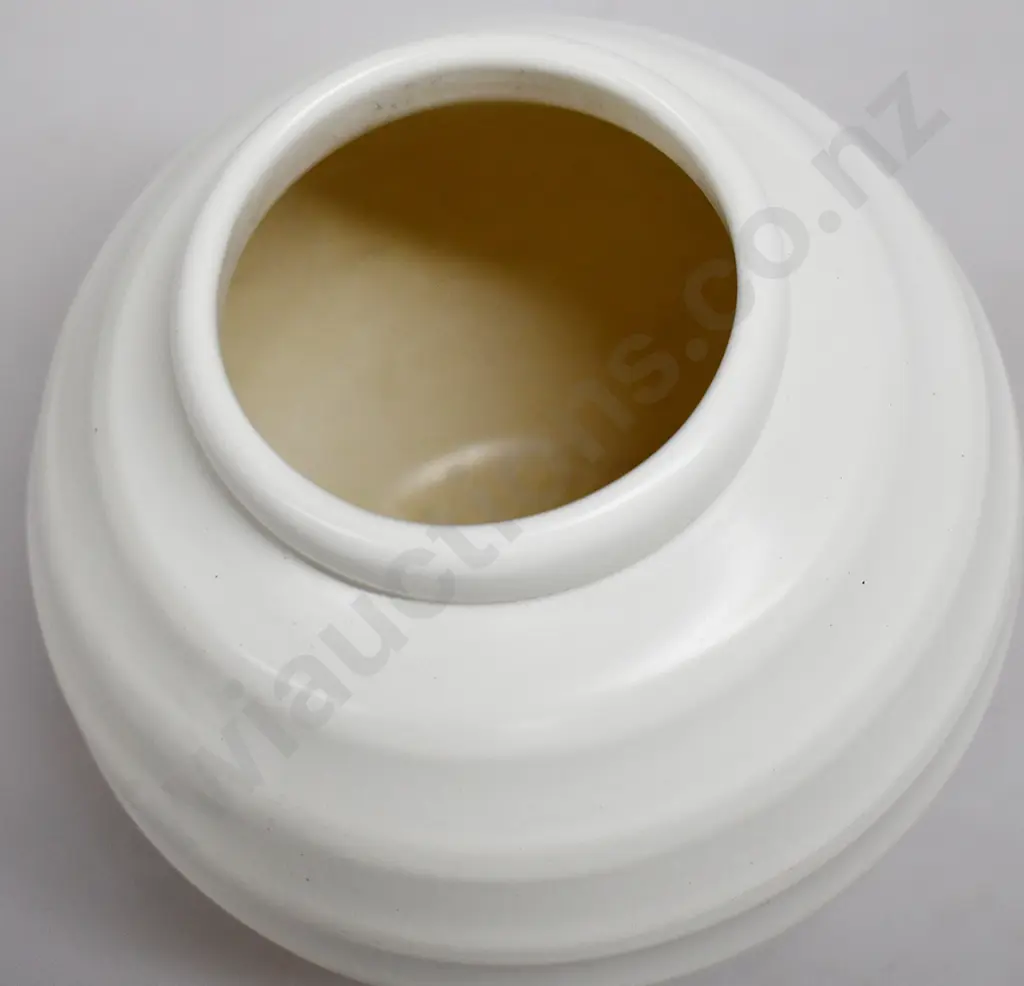 CROWN LYNN HAND POTTED VASE SHAPE 14 Image 1++