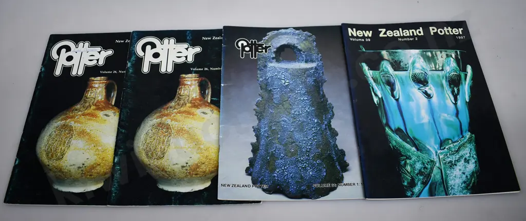 NEW ZEALAND POTTER MAGAZINES Image 1++