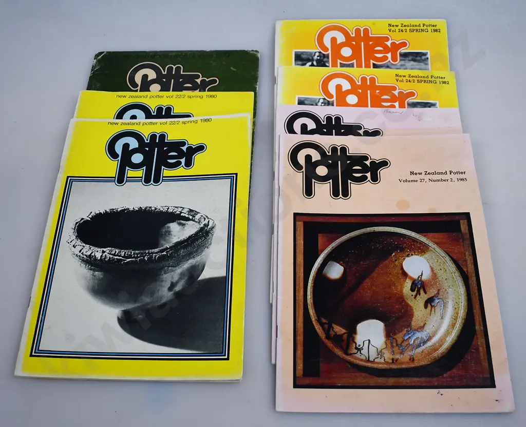 NEW ZEALAND POTTER MAGAZINES Image 1++