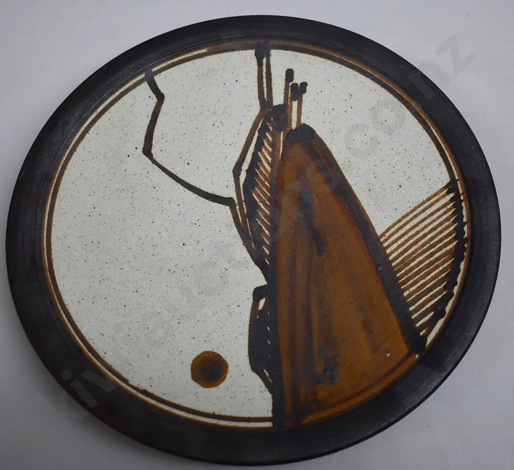 JOHN CRAWFORD POTTERY PLATE Image 1++
