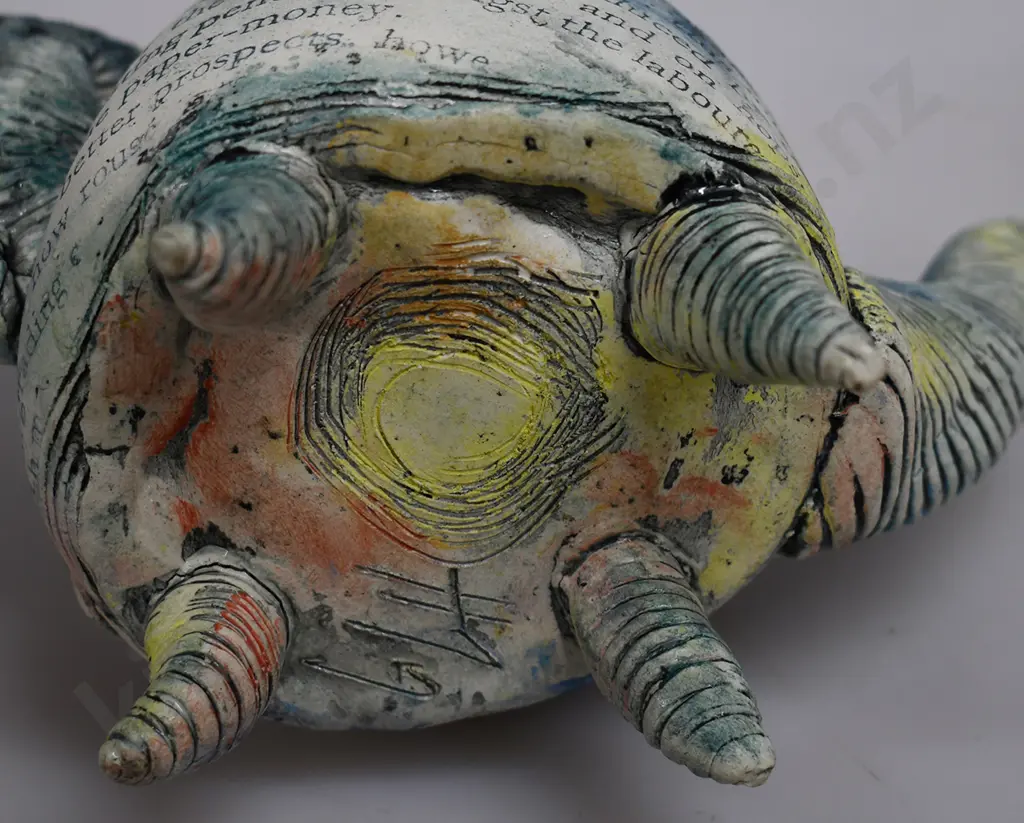 HILARY KERROD FUNKY TEAPOT Image 1++