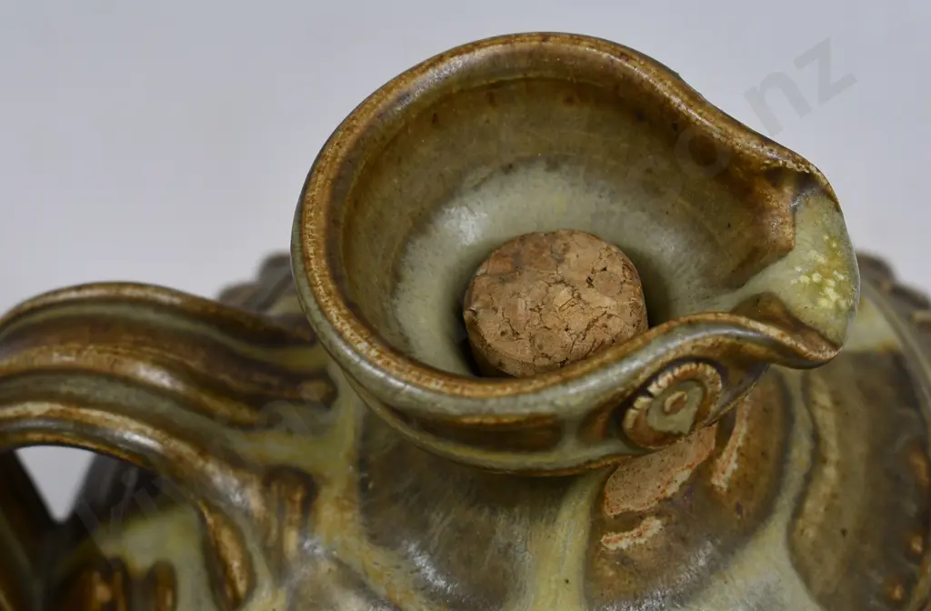 VIC EVANS STONEWARE TEXTURED JUG Image 1++
