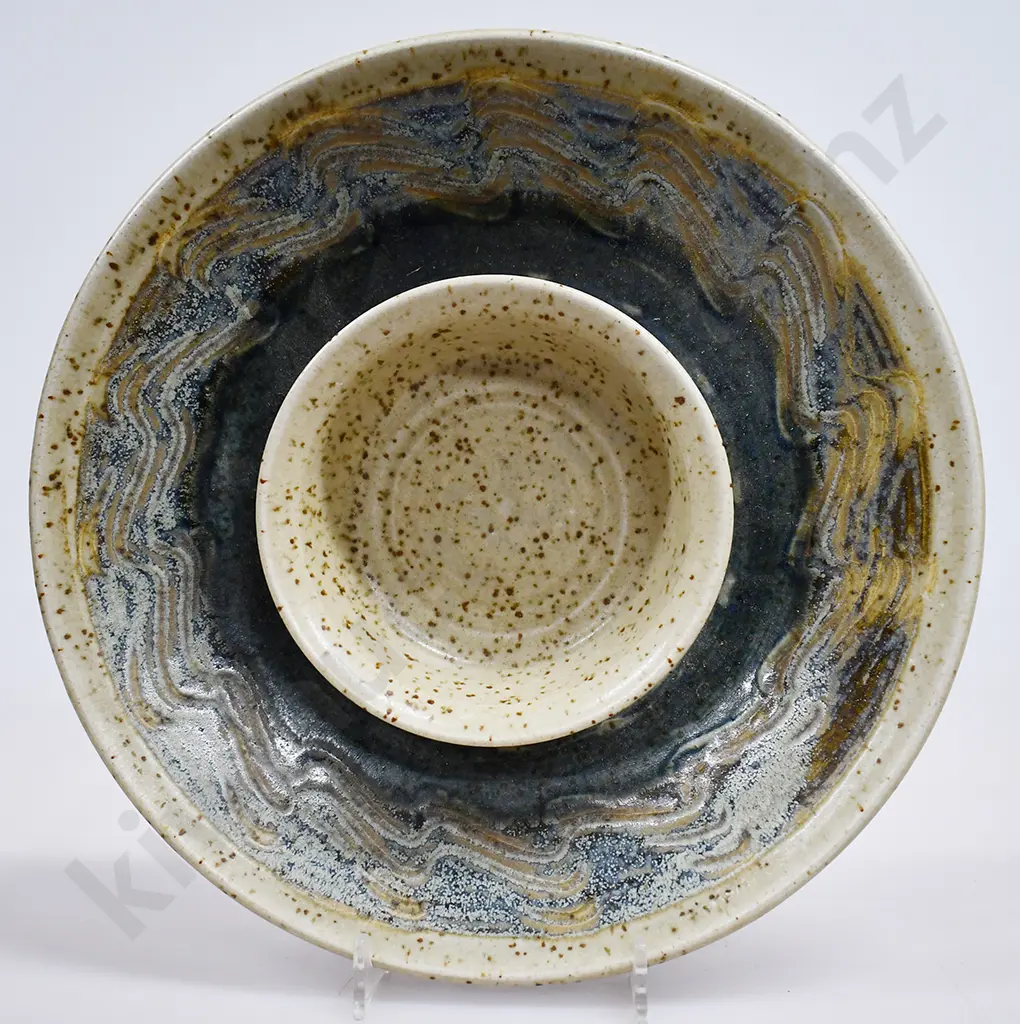 STUDIO POTTERY CHIP AND DIP SERVING PLATTER Image 1++
