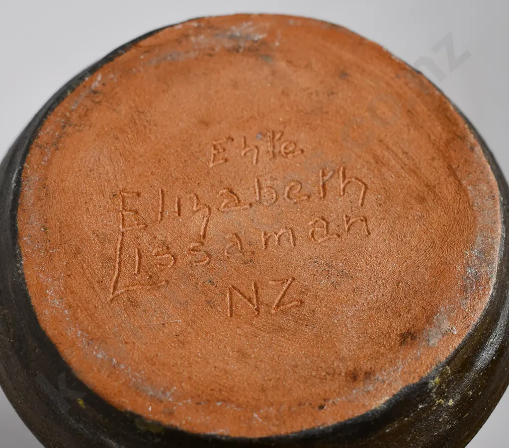 ELIZABETH LISSAMAN POTTERY VASE Image 1++