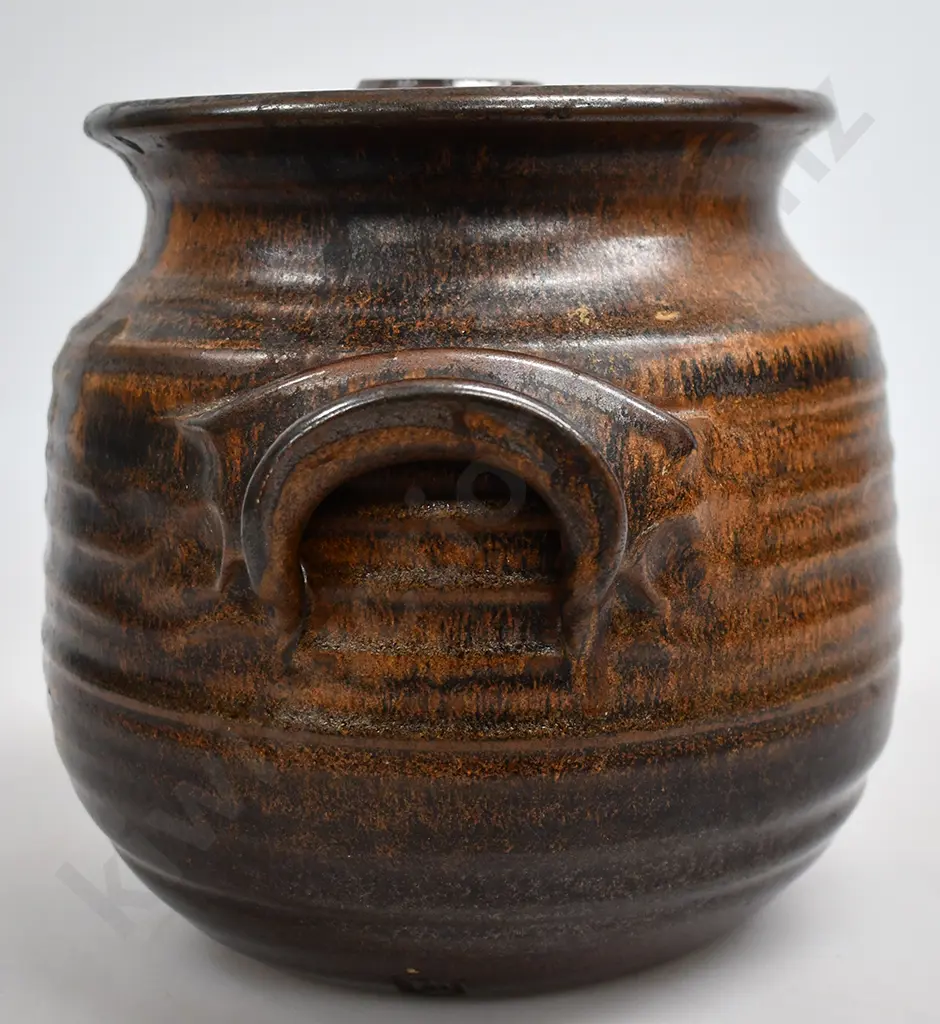 DANNY MOORWOOD, DUNEDIN POTTERY LIDDED CASSEROLE Image 1++