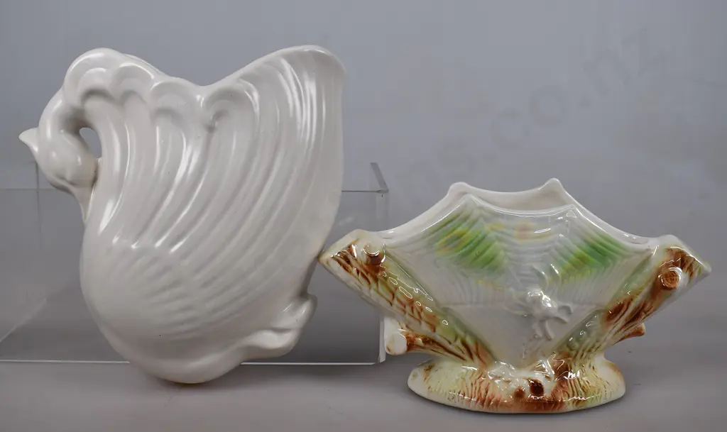 TITIAN STUDIO SWOOSE WALL POCKET, SPIDER VASES Image 1++