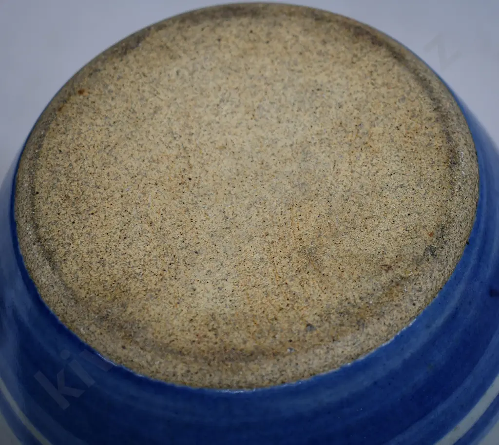 SEAKINS POTTERY VASE Image 1++
