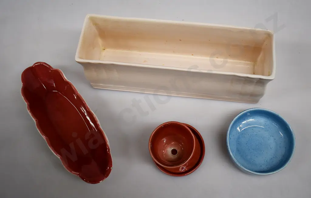 O C STEPHENS DUNEDIN TROUGH VASE, DISHES Image 1++