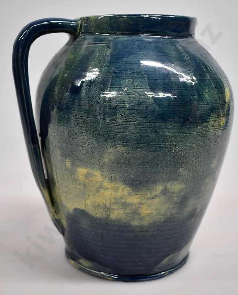 BRIAR GARDNER POTTERY JUG Image 1++