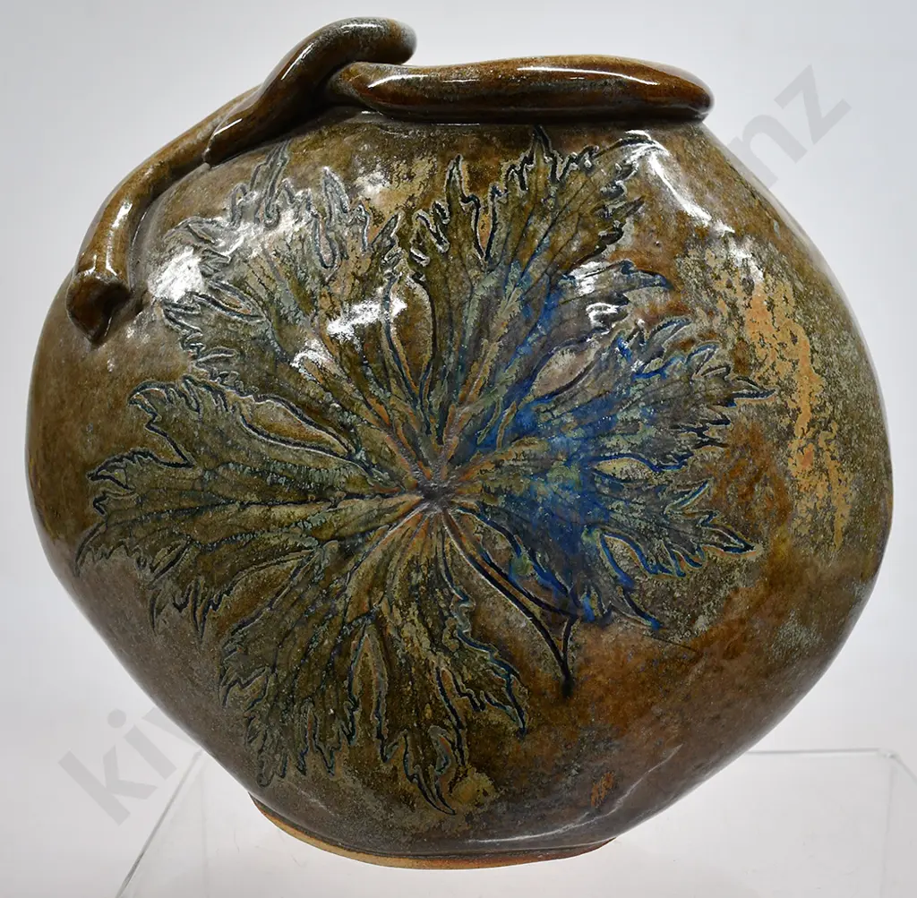 BONNIE OSWALD STUDIO POTTERY VASE Image 1++