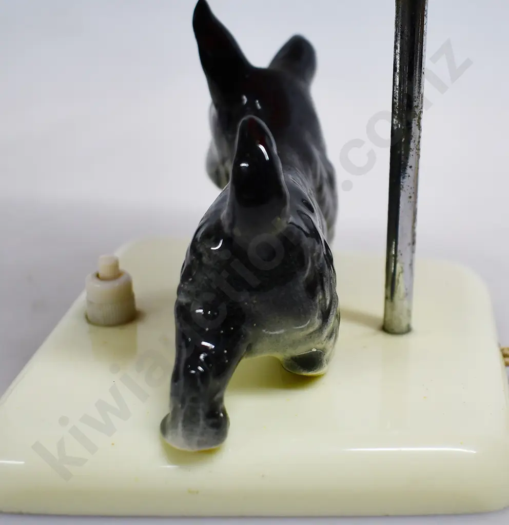 CROWN LYNN SCOTCH TERRIER ELECTRIC LAMP Image 1++
