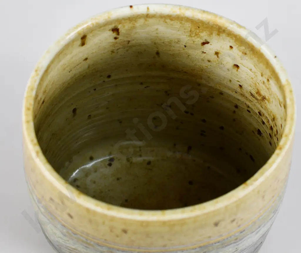 JOHN ING STUDIO POTTERY VASE Image 1++