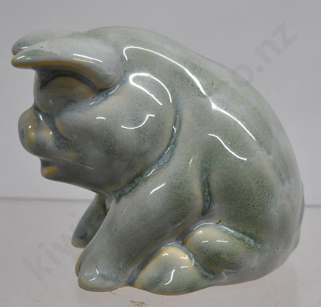 CROWN LYNN/AMBRICO GLAZED PIG Image 1++