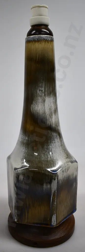 TEMUKA POTTERY TABLE LAMP Image 1++