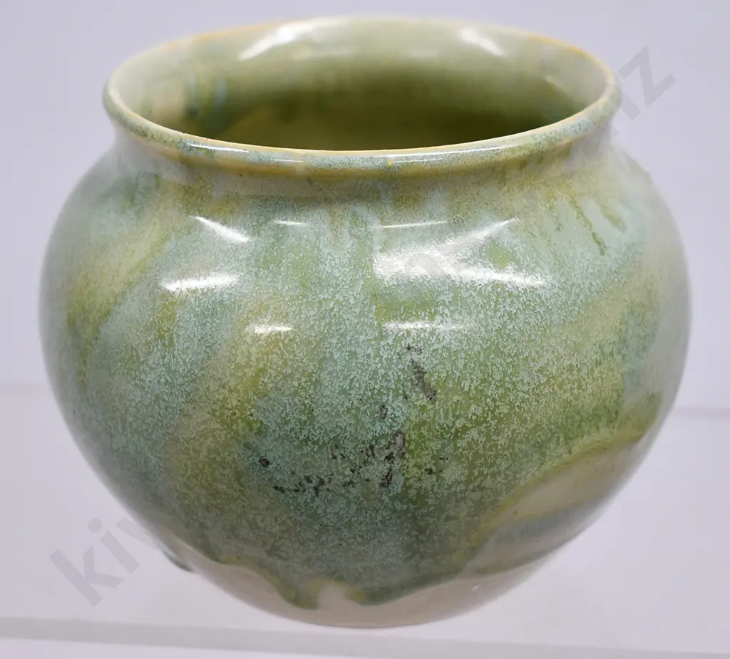 CROWN LYNN VASE NUMBER 22, 74 AND 77 Image 1++