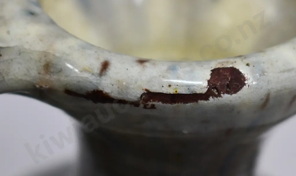 RANCICH AUCKLAND COLONIAL POTTERY VASE Image 1++