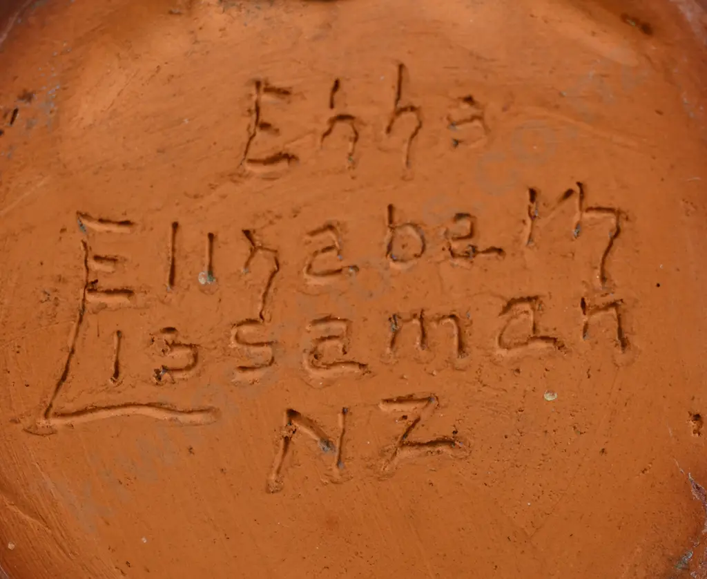 ELIZABETH LISSAMAN POTTERY FANTAIL WALL HANGING Image 1++