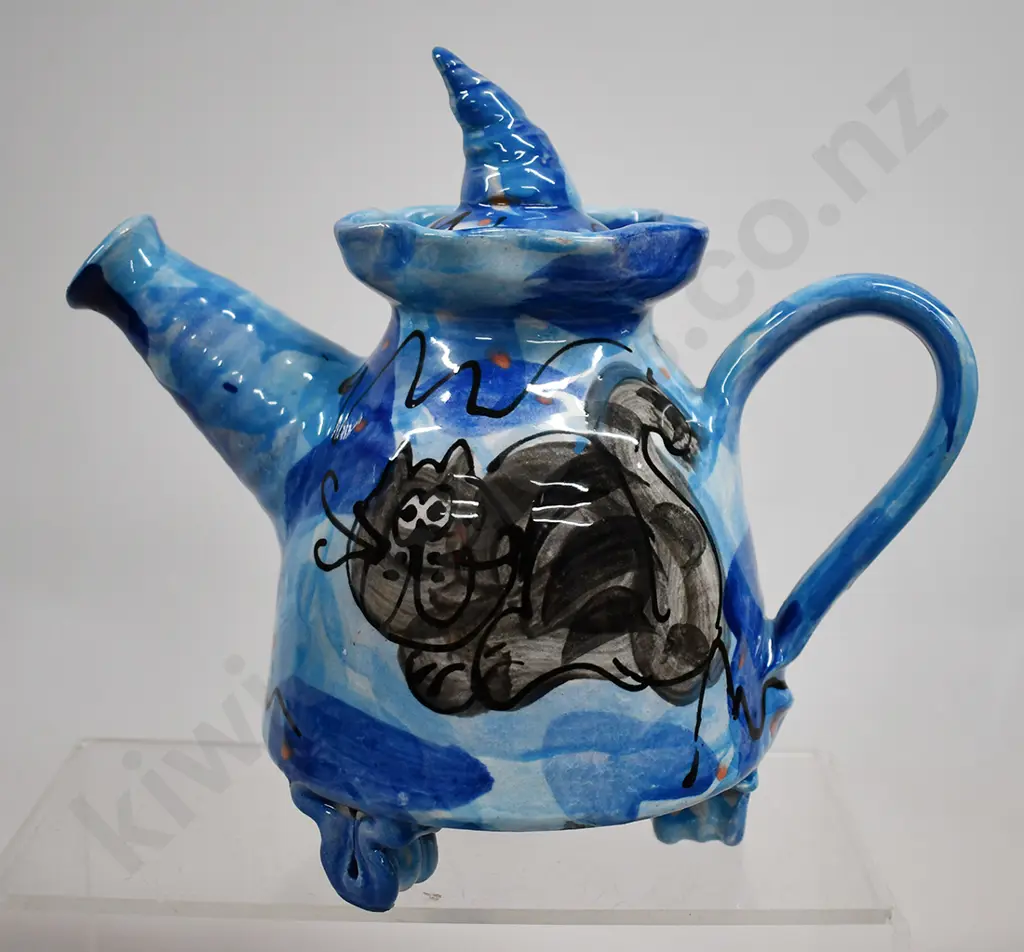 ANN VERDCOURT CAT THEMED TEAPOT Image 1++