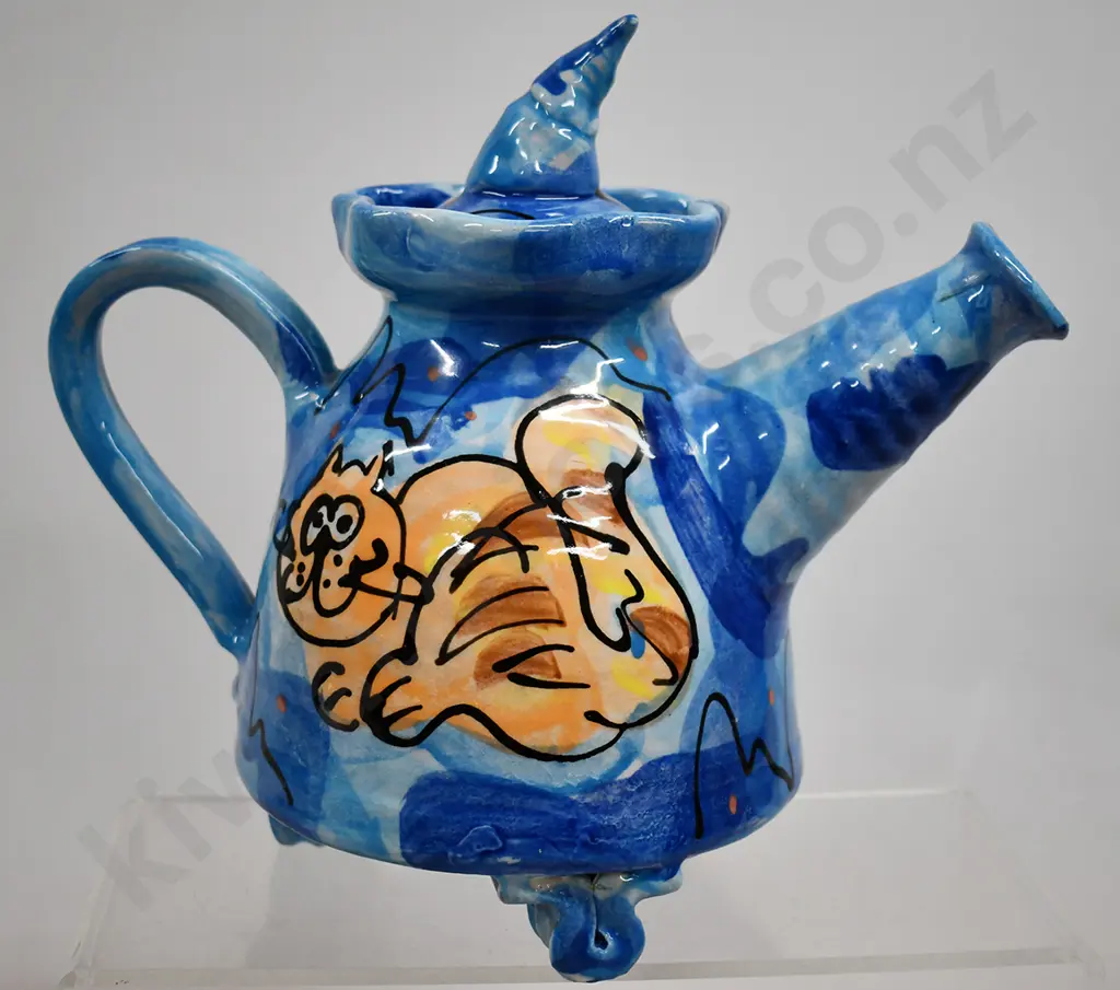 ANN VERDCOURT CAT THEMED TEAPOT Image 1++