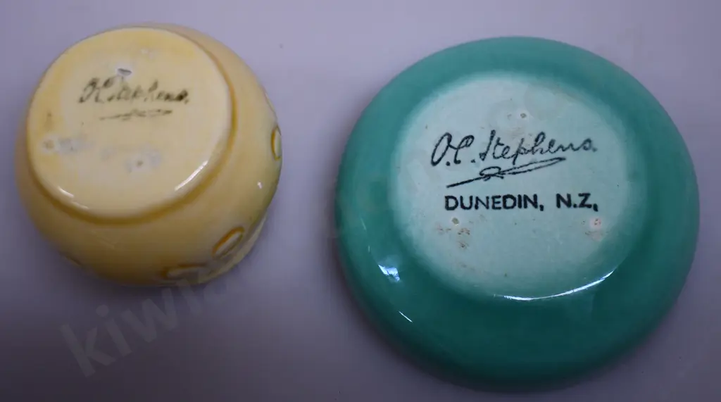 O.C. STEPHENS DUNEDIN VASES/DISHES Image 1++