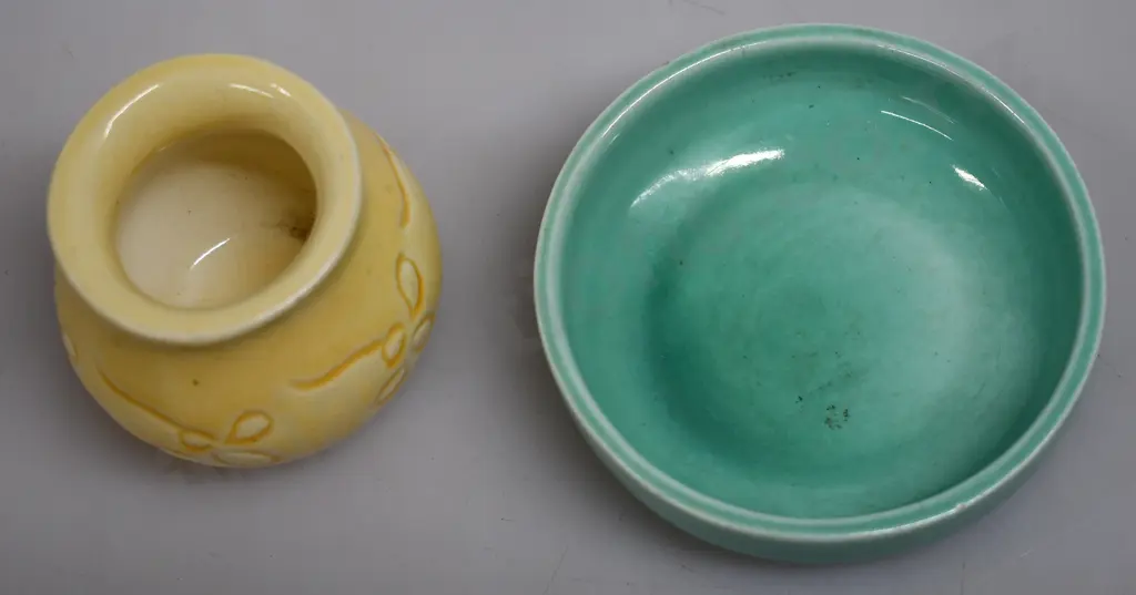 O.C. STEPHENS DUNEDIN VASES/DISHES Image 1++