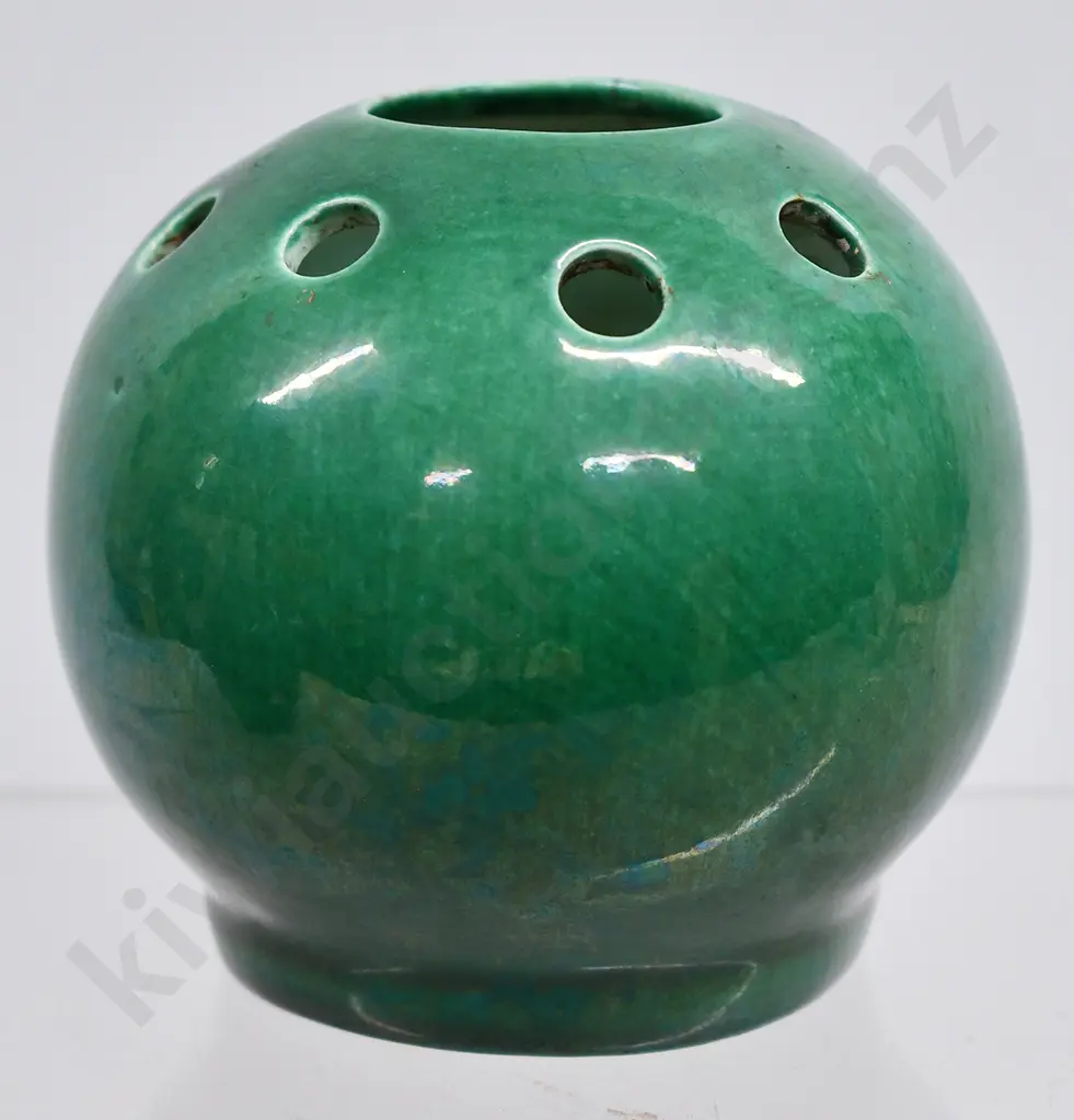 OC STEPHENS DUNEDIN GREEN VASES Image 1++