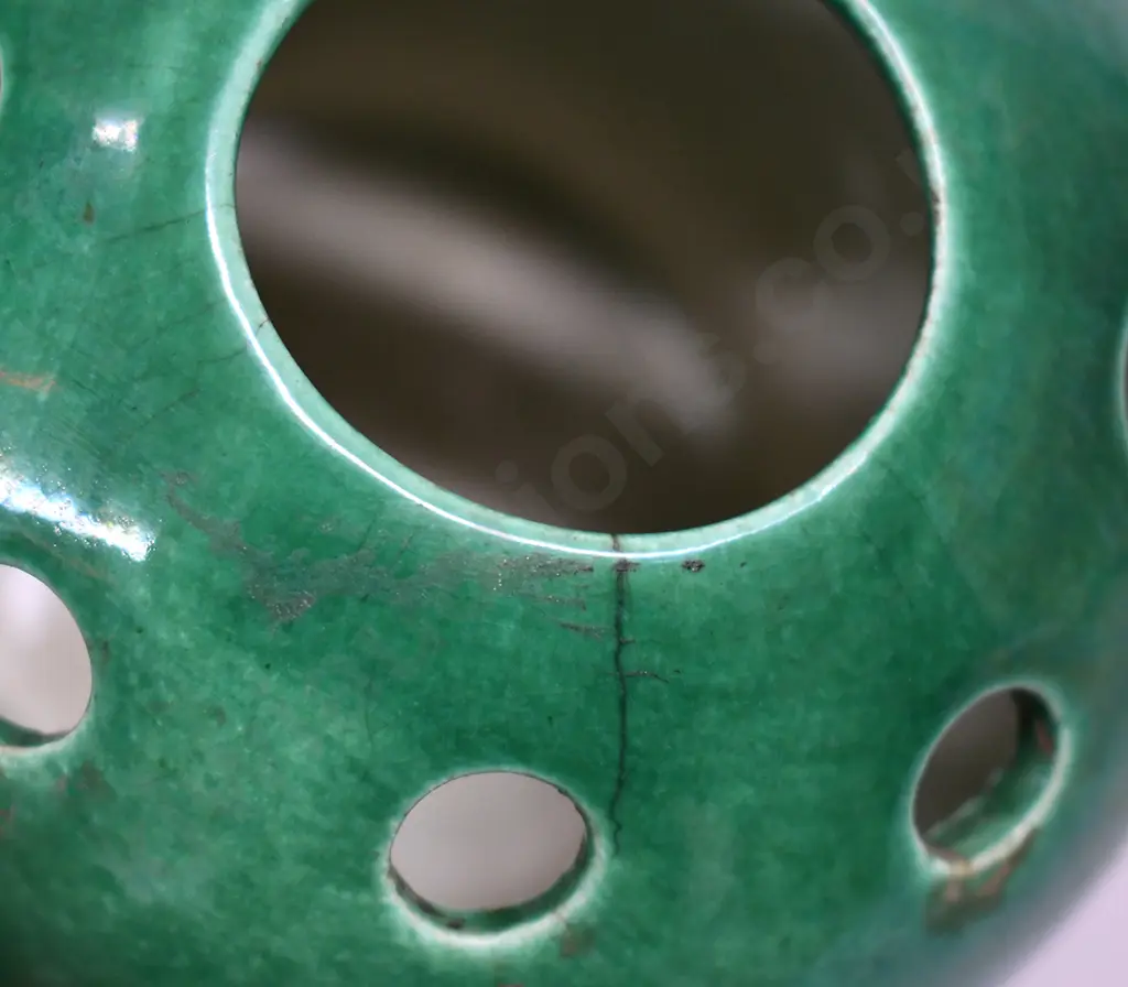 OC STEPHENS DUNEDIN GREEN VASES Image 1++