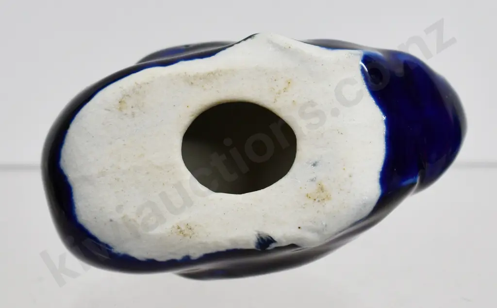 BENHAR POTTERY BLUE SWAN Image 1++