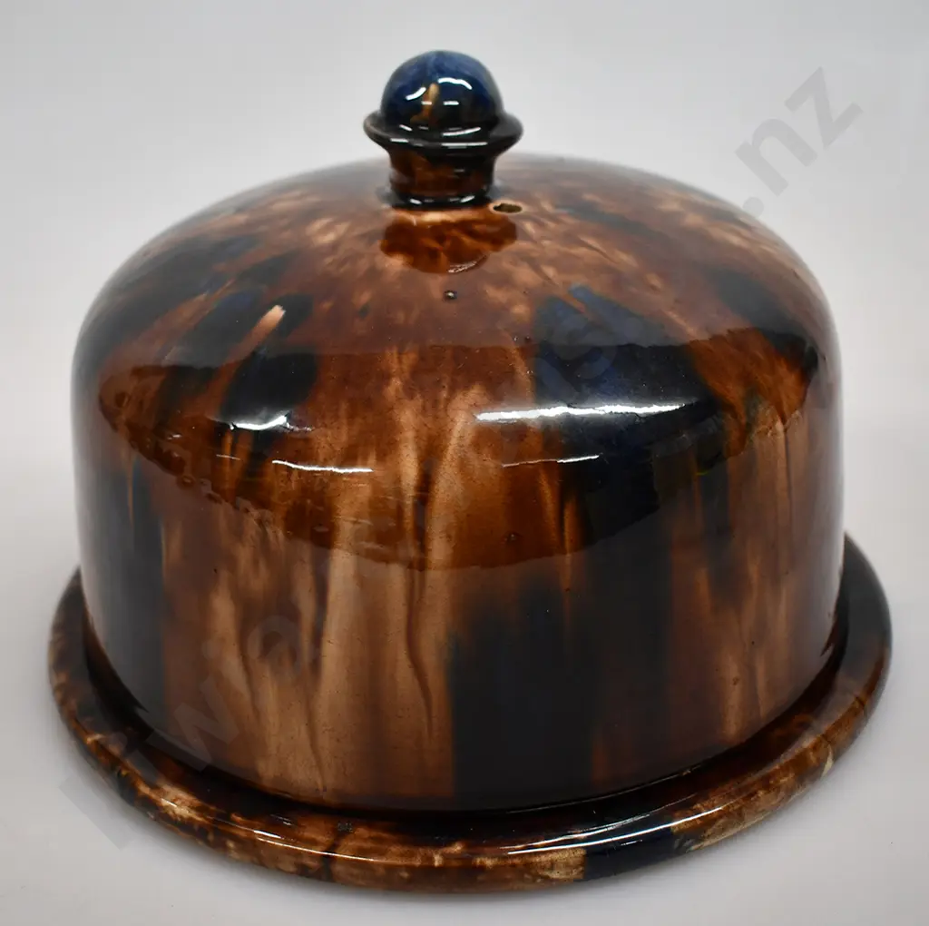 MILTON POTTERY MAJOLICA CHEESE BUTTER DOME & BASE PLATE Image 1++