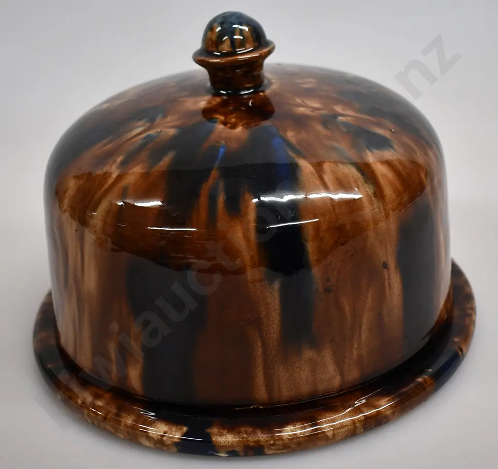 MILTON POTTERY MAJOLICA CHEESE BUTTER DOME & BASE PLATE Image 1++