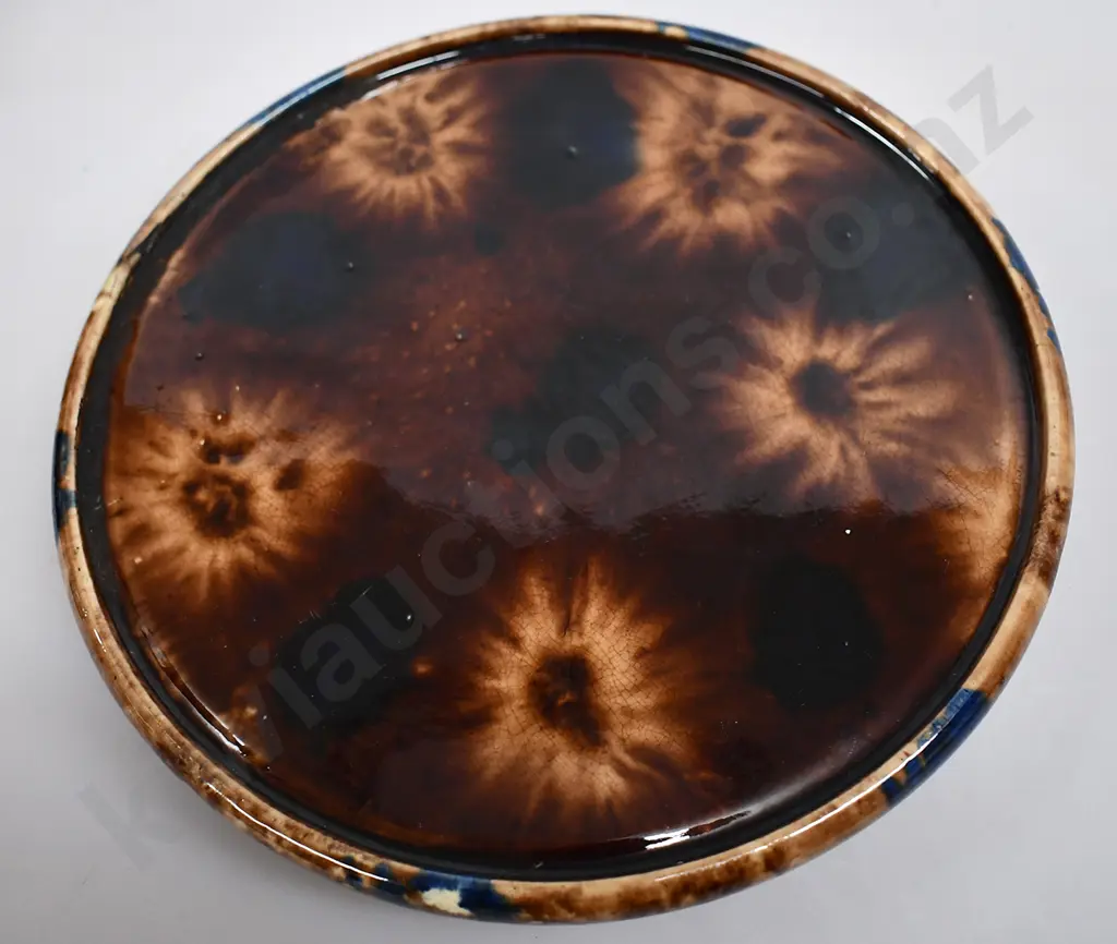 MILTON POTTERY MAJOLICA CHEESE BUTTER DOME & BASE PLATE Image 1++