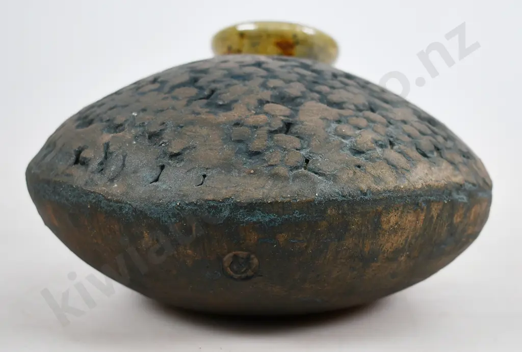 DAME DOREEN BLUMHARDT SQUAT VESSEL/VASE Image 1++