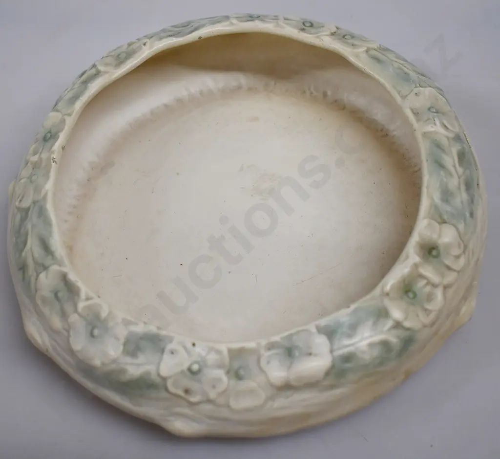 CROWN LYNN NAUTILUS VASE NUMBER 550 Image 1++