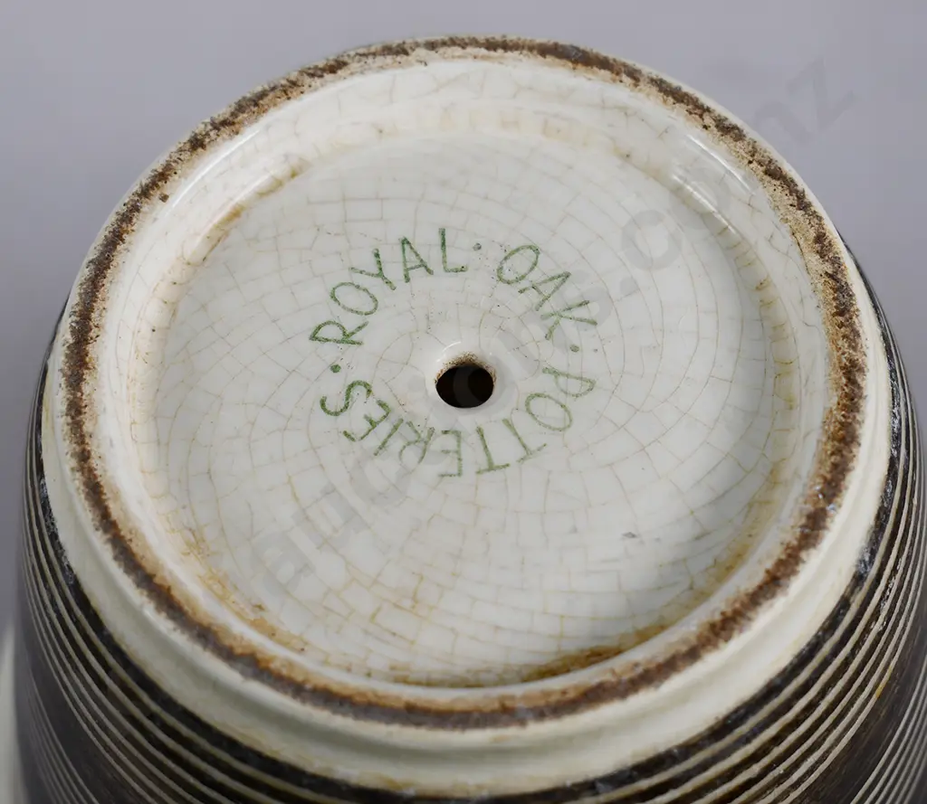 ROYAL OAK POTTERY PLANTER Image 1++