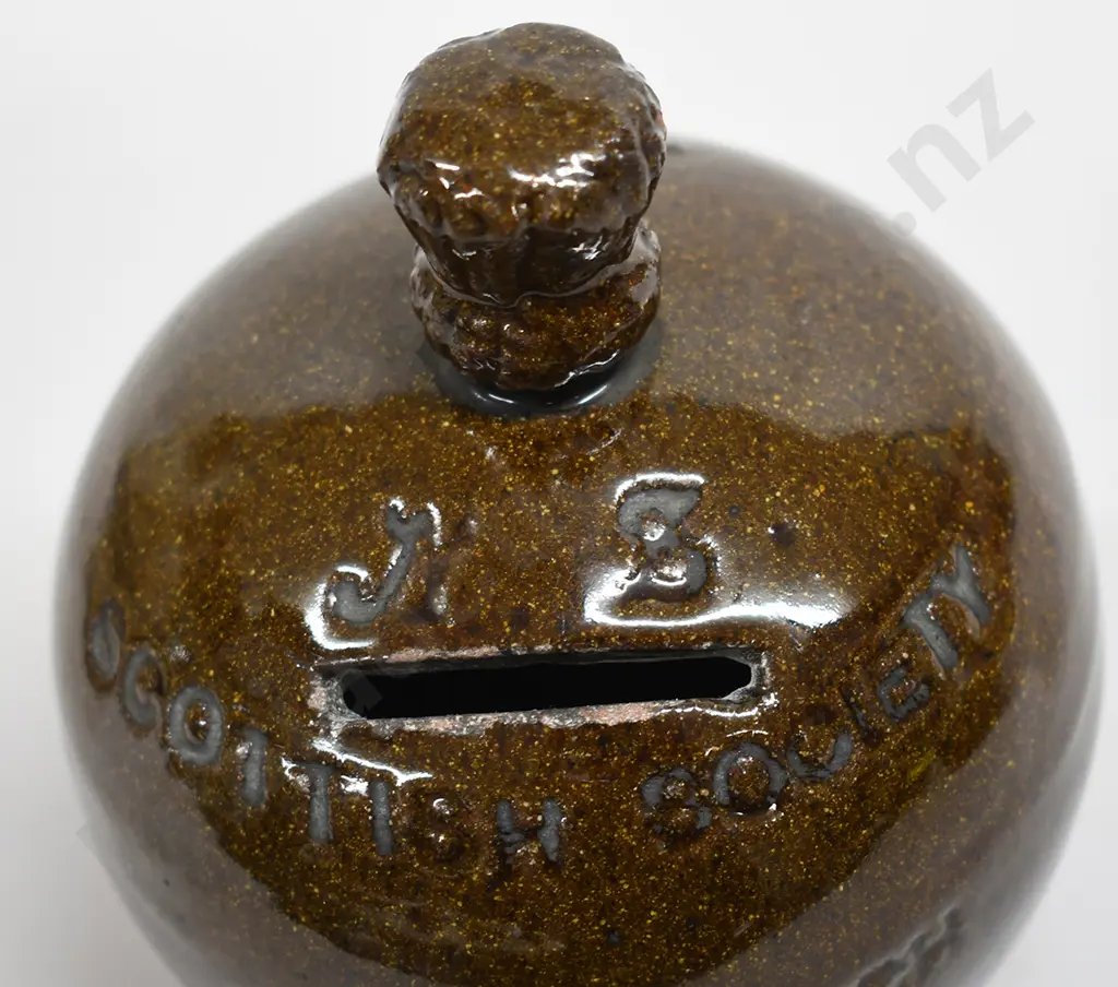 COLONIAL POTTERY MONEY BOX Image 1++